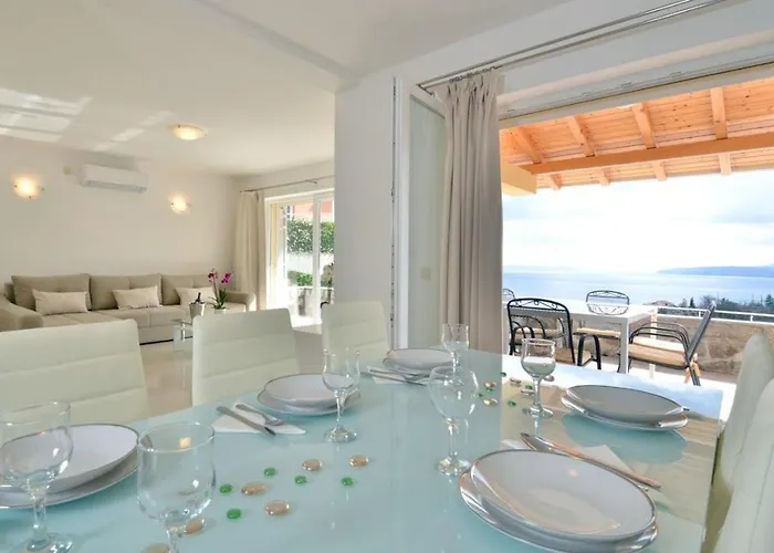 Silvija Villa Poljane