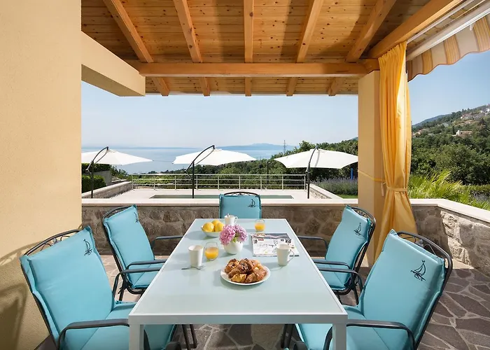 Silvija Villa Poljane